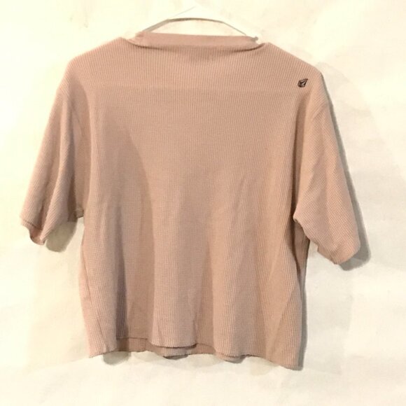 Volcom Women Top Carnation Pink Roses Floral Blouse Tee Quilted Shirt Medium - Picture 6 of 6